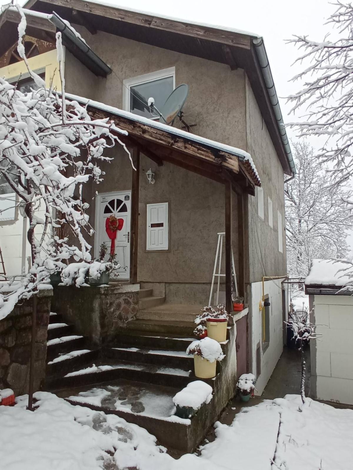 Apartman Nikola Rakovac Екстериор снимка